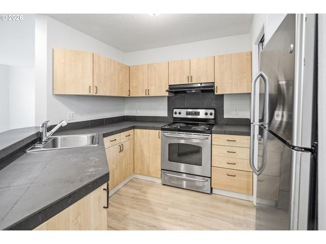 1535 Sw CLAY St 239, Portland, OR 97201