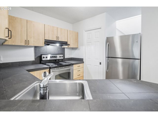 1535 Sw CLAY St 239, Portland, OR 97201