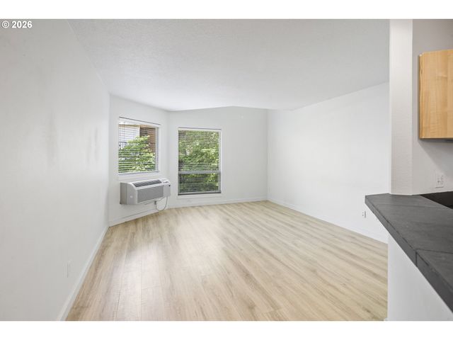 1535 Sw CLAY St 239, Portland, OR 97201