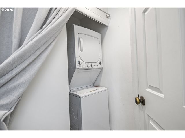 1535 Sw CLAY St 239, Portland, OR 97201