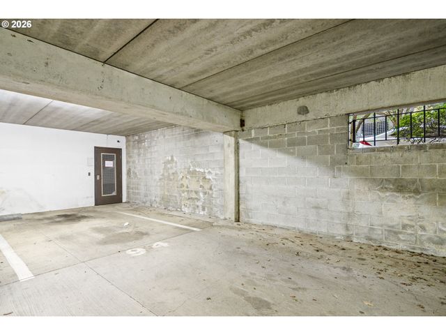 1535 Sw CLAY St 239, Portland, OR 97201