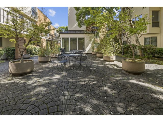 1535 Sw CLAY St 239, Portland, OR 97201