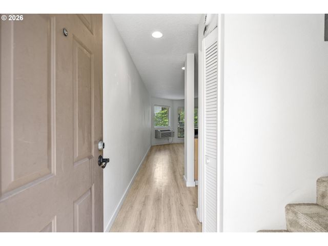 1535 Sw CLAY St 239, Portland, OR 97201