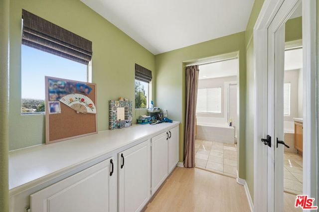 27940 Agapanthus Lane, Valencia, CA 91354