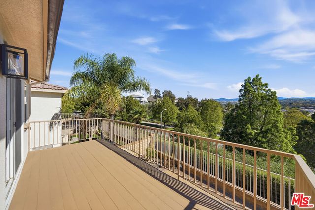 27940 Agapanthus Lane, Valencia, CA 91354