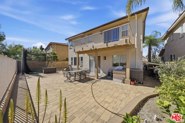 27940 Agapanthus Lane, Valencia, CA 91354