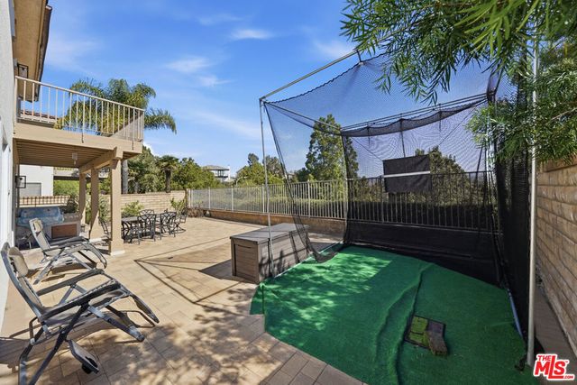 27940 Agapanthus Lane, Valencia, CA 91354
