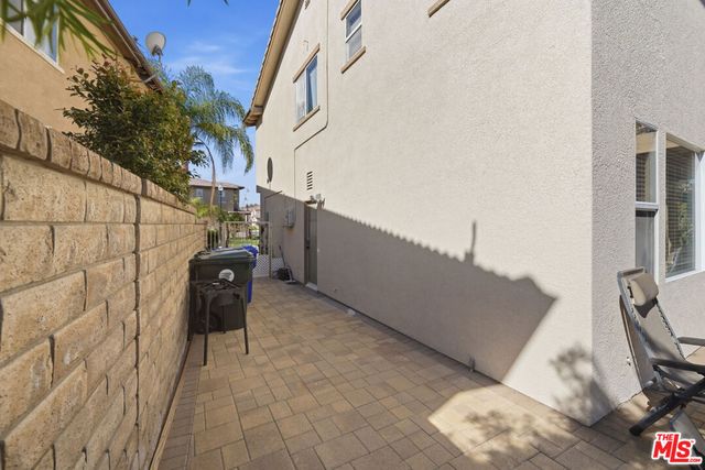 27940 Agapanthus Lane, Valencia, CA 91354