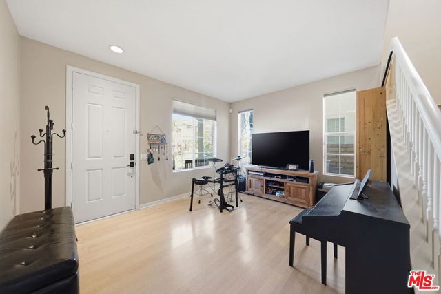 27940 Agapanthus Lane, Valencia, CA 91354
