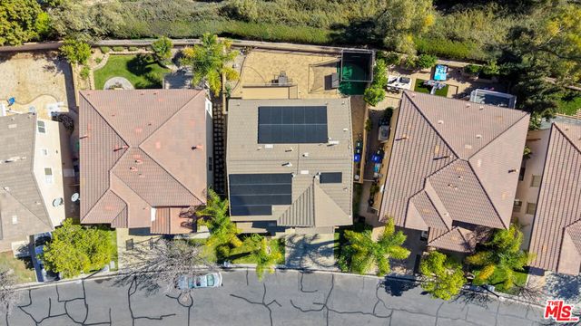 27940 Agapanthus Lane, Valencia, CA 91354