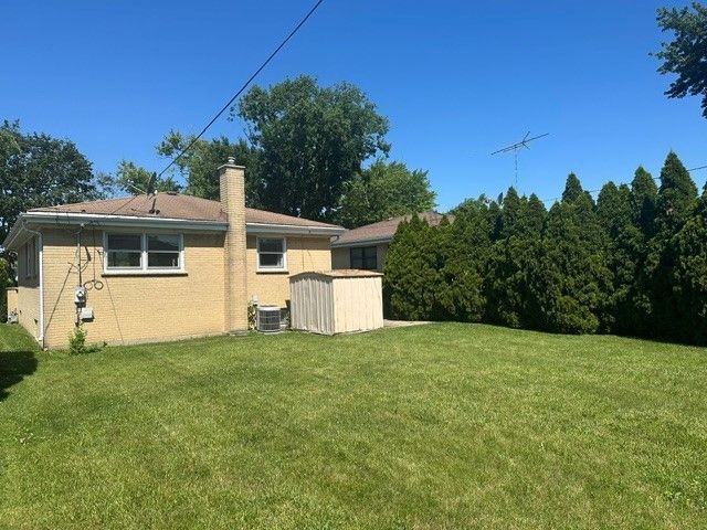 4933 N Ozanam Avenue, Norridge, IL 60706