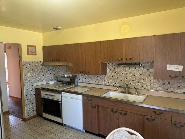 4933 N Ozanam Avenue, Norridge, IL 60706