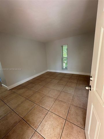 1208 Salzedo St 18, Coral Gables, FL 33134