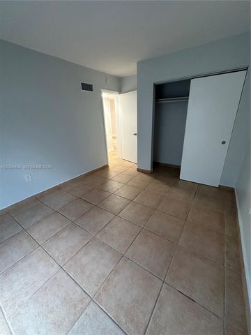 1208 Salzedo St 18, Coral Gables, FL 33134
