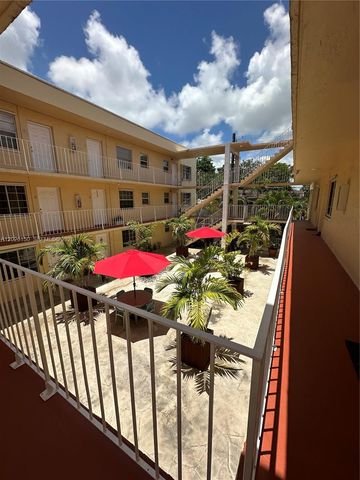 1208 Salzedo St 18, Coral Gables, FL 33134