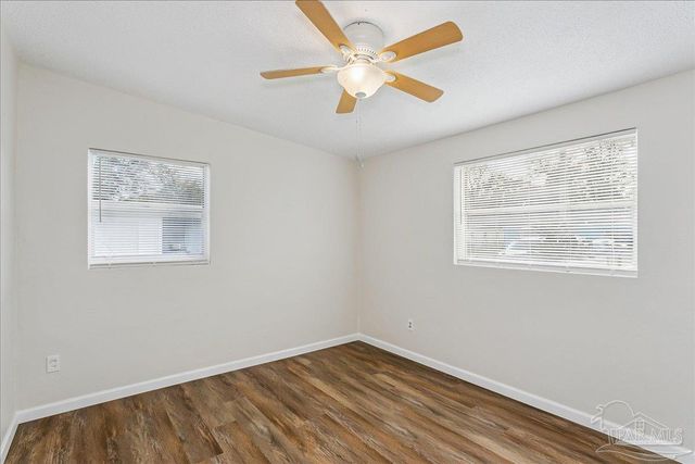 10 Cloverland Ct, Pensacola, FL 32505