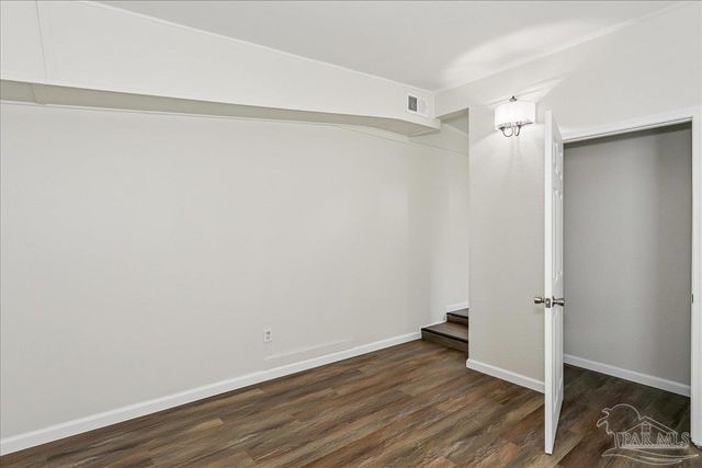 10 Cloverland Ct, Pensacola, FL 32505