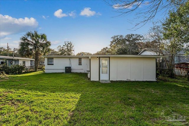 10 Cloverland Ct, Pensacola, FL 32505