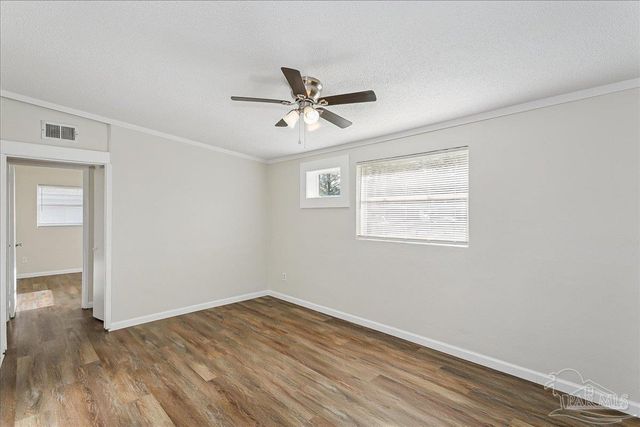 10 Cloverland Ct, Pensacola, FL 32505