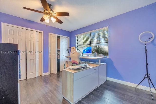 601 Ives Dairy Rd 105-8, Miami, FL 33179