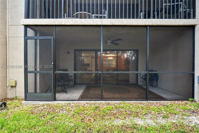 601 Ives Dairy Rd 105-8, Miami, FL 33179