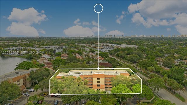 601 Ives Dairy Rd 105-8, Miami, FL 33179