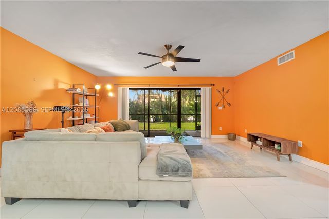 601 Ives Dairy Rd 105-8, Miami, FL 33179