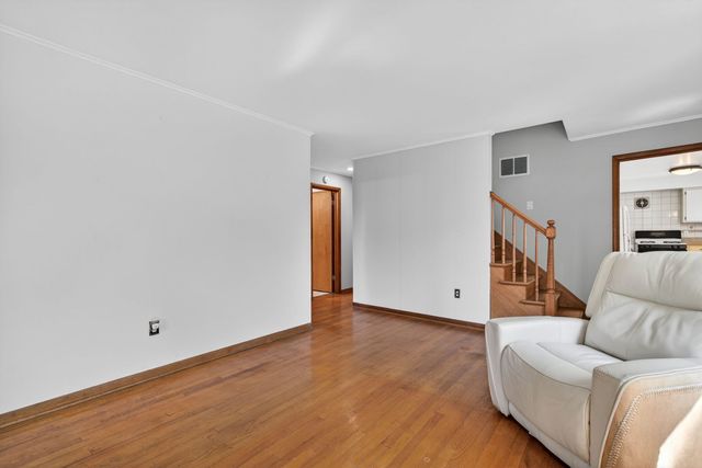 11006 Oxford Avenue, Chicago Ridge, IL 60415