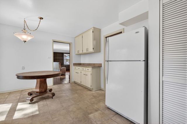11006 Oxford Avenue, Chicago Ridge, IL 60415
