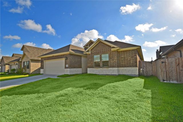 8158 Luz De Luna St, Corpus Christi, TX 78414