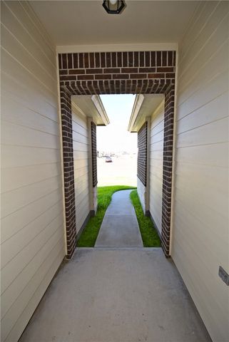 8158 Luz De Luna St, Corpus Christi, TX 78414