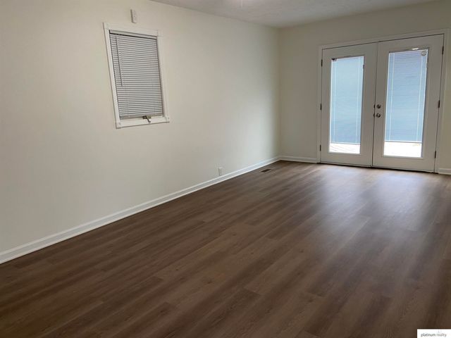 801 G Avenue, Plattsmouth, NE 68048