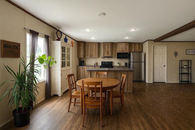 7126 Jessica Leann Drive, Conroe, TX 77306