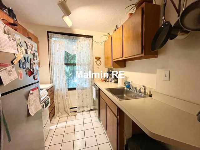 74 Hammond St 1, Boston, MA 02120