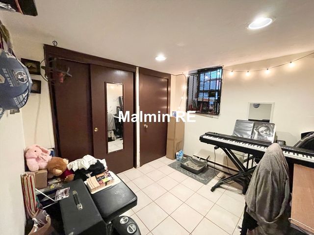 74 Hammond St 1, Boston, MA 02120