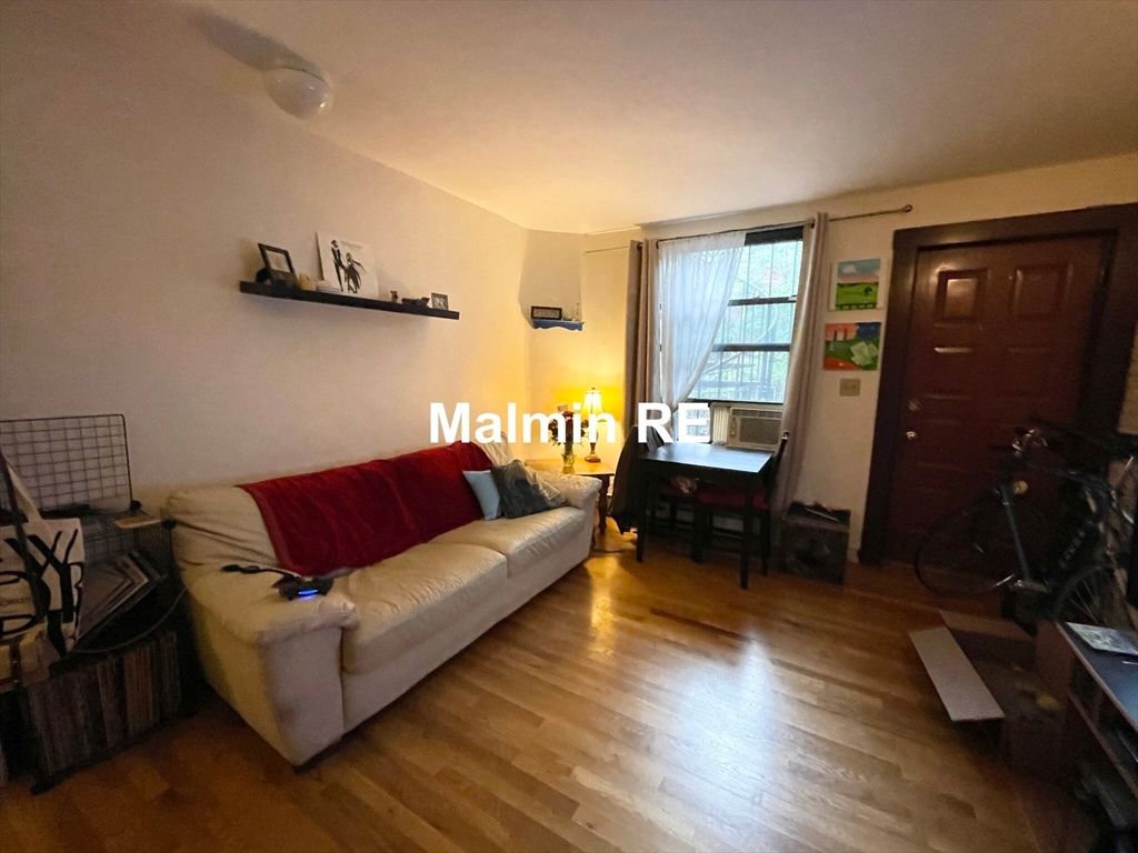 74 Hammond St 1, Boston, MA 02120