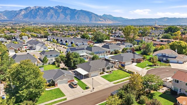 9507 S 1860 W, South Jordan, UT 84095