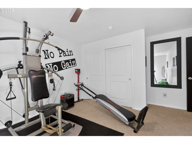 37001 Nw PACIFIC Hwy, Woodland, WA 98674