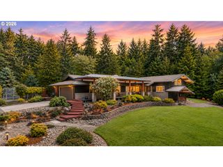 37001 Nw PACIFIC Hwy, Woodland, WA 98674