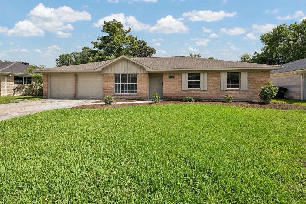 5922 Fontenelle Drive, Houston, TX 77035
