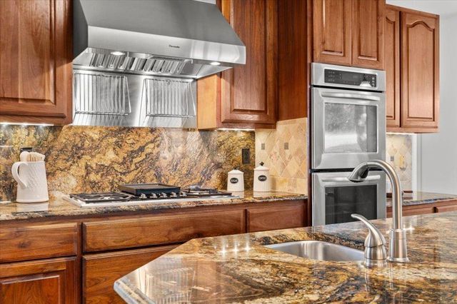 5410 Great Divide DR, Bee Cave, TX 78738