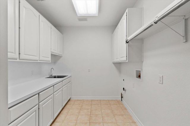 5410 Great Divide DR, Bee Cave, TX 78738