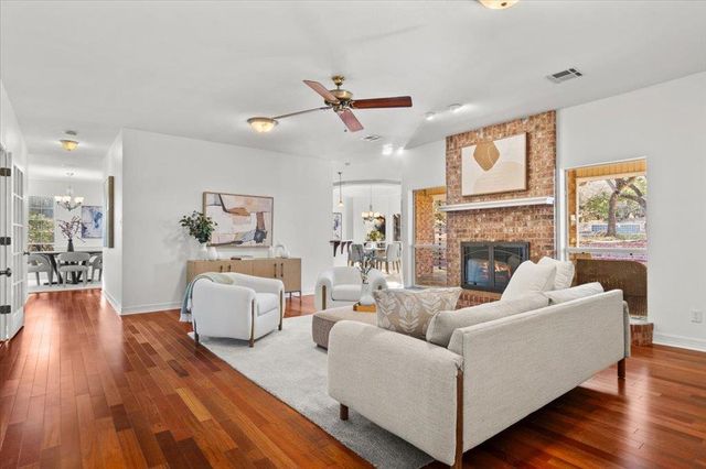 5410 Great Divide DR, Bee Cave, TX 78738