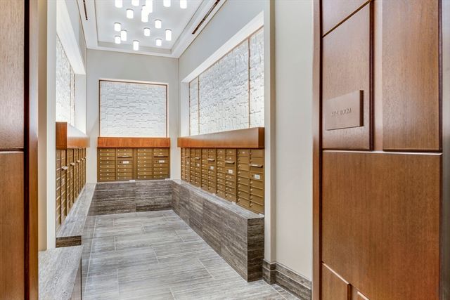 100 Lovejoy Wharf 6 B, Boston, MA 02114