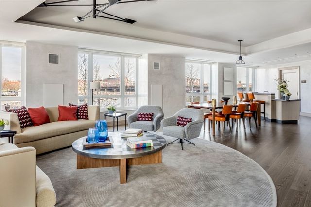 100 Lovejoy Wharf 6 B, Boston, MA 02114