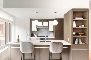 100 Lovejoy Wharf 6 B, Boston, MA 02114