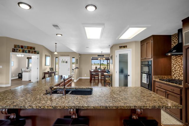 1844 W Highway 12, Lodi, CA 95242