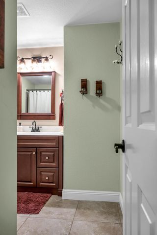 1844 W Highway 12, Lodi, CA 95242