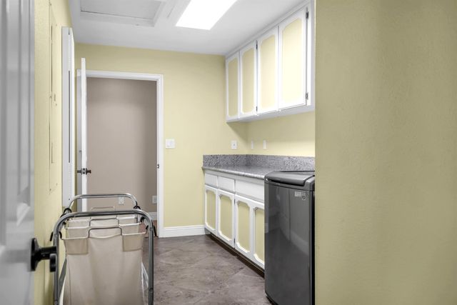 1844 W Highway 12, Lodi, CA 95242