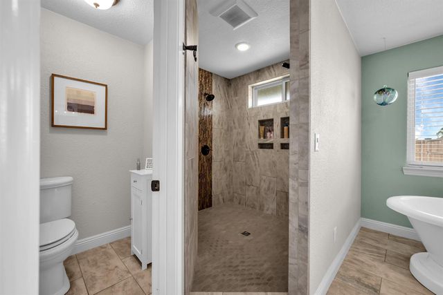 1844 W Highway 12, Lodi, CA 95242